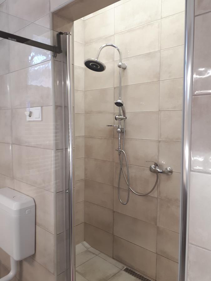 Kertvarosi Apartman II Tiszaújváros エクステリア 写真